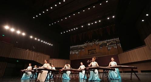 小提琴协奏曲《梁祝》问世60周年暨“今夕何夕”何占豪筝乐作品音乐会圆满落幕!